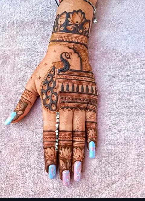 bridal stylish peacock back hand mehndi design
