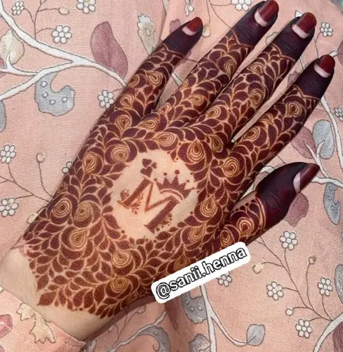 bridal pakistani circle finger mehndi design