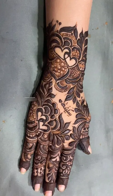 bridal stylish heart arm mehndi design