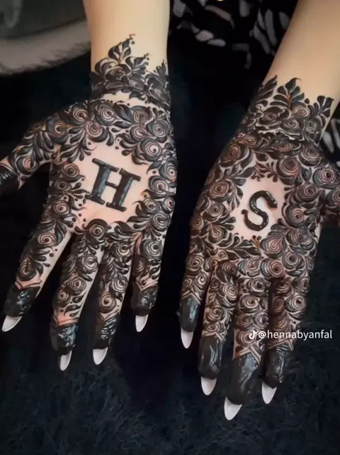 minimal simple flower front hand mehndi design