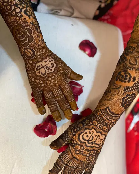 bridal deity full hand mehndi design