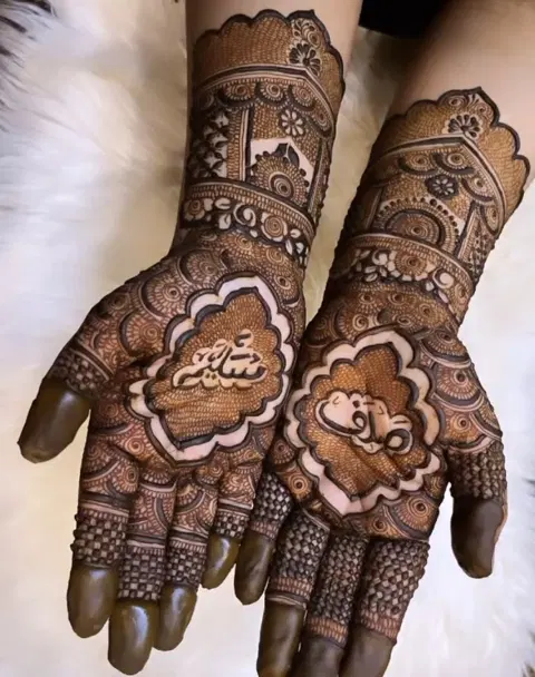 bridal pakistani deity front hand mehndi design