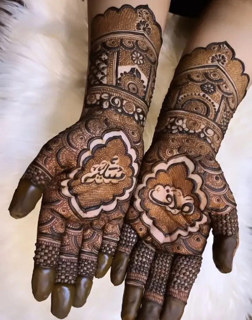 Bridal Pakistani Front Hand Mehndi Design with Deity, Figures and Flowers for Eid (2)