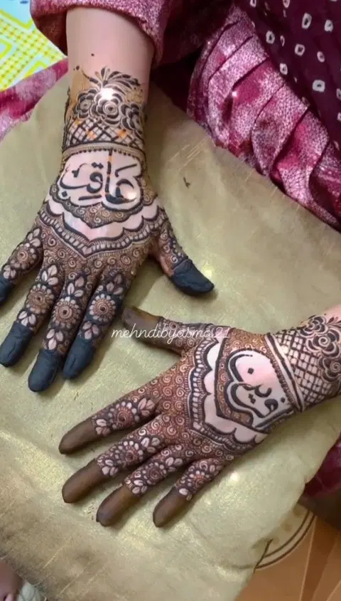 bridal figure back hand mehndi design