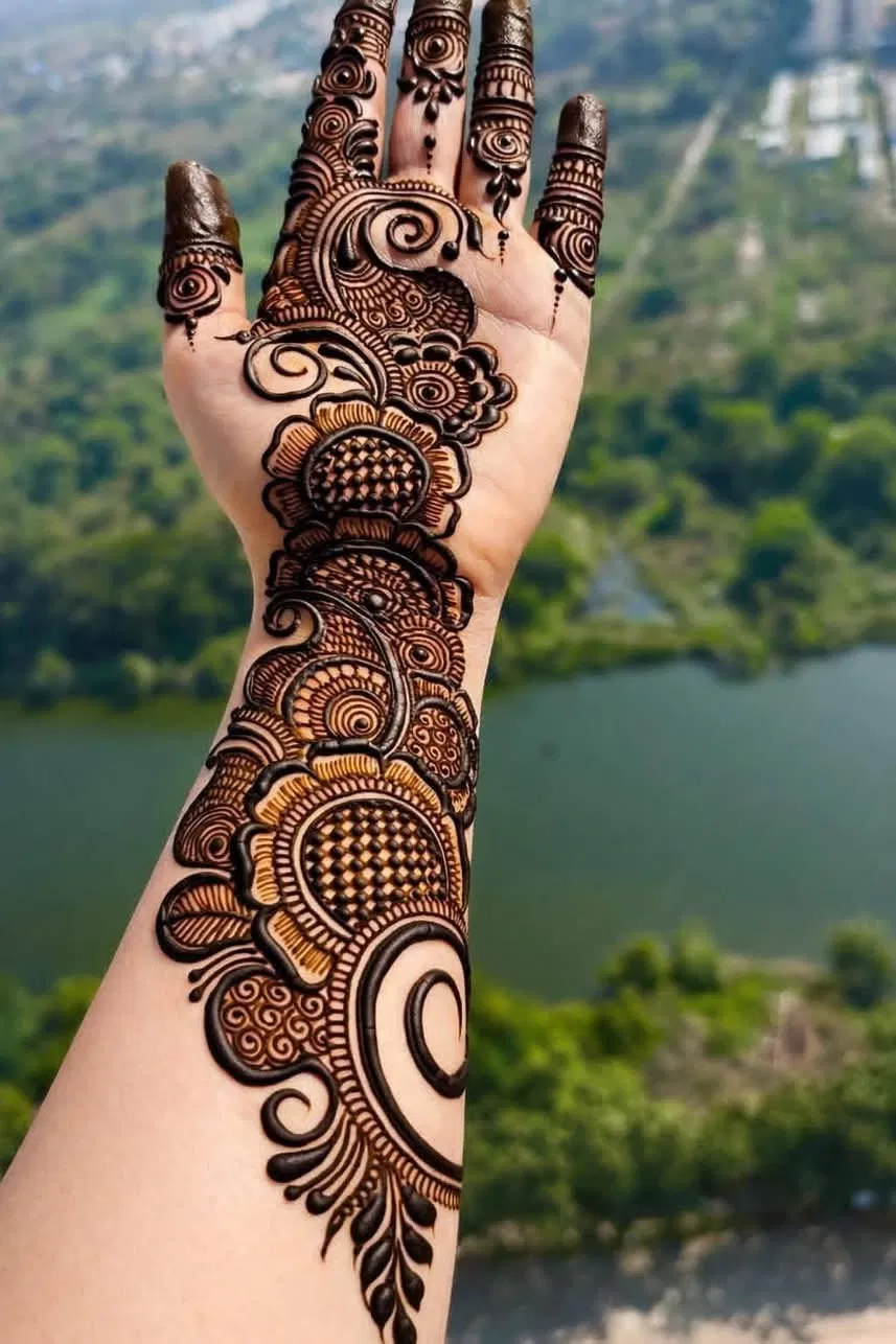 Arabic Stylish Arm Mehndi Design with Deity