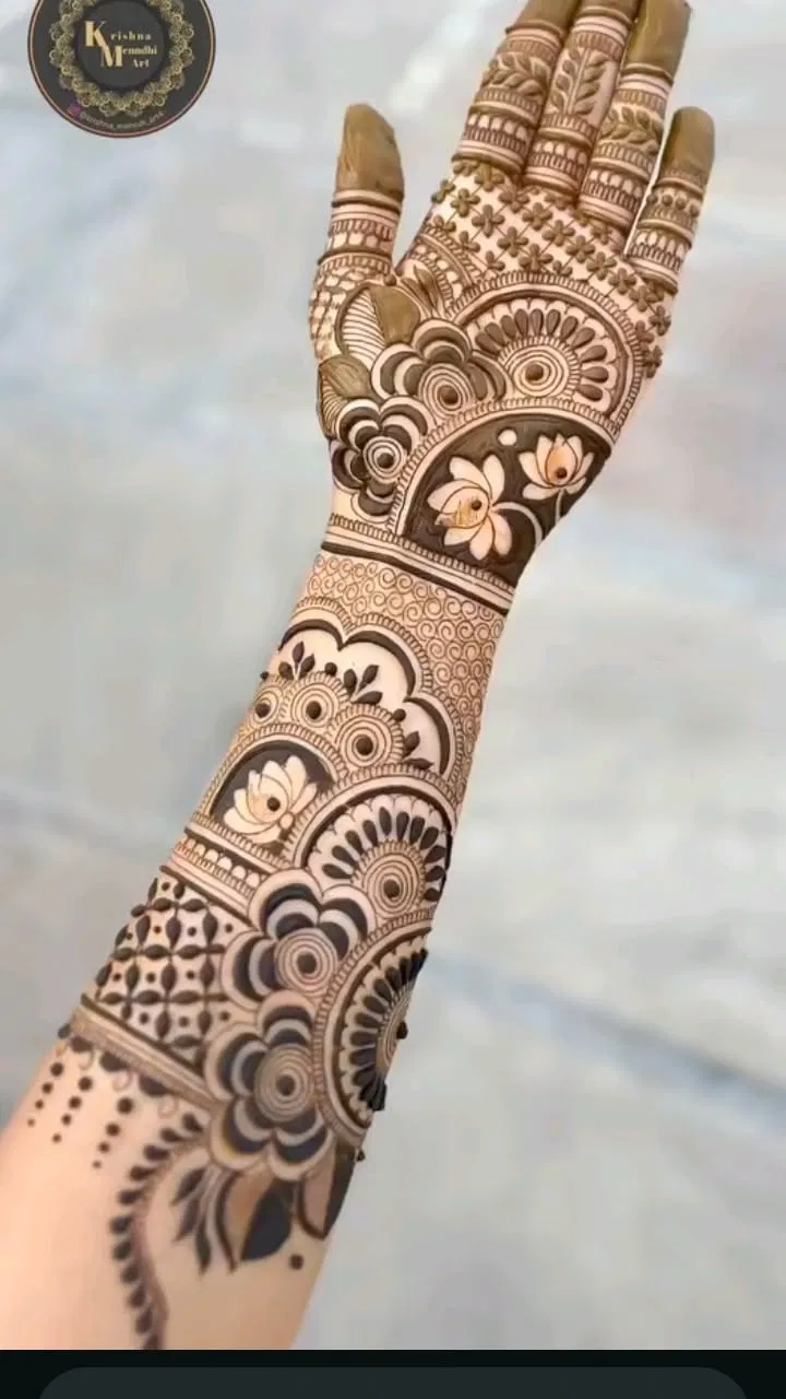 Arabic Bridal Front Hand Mehndi Design (20)