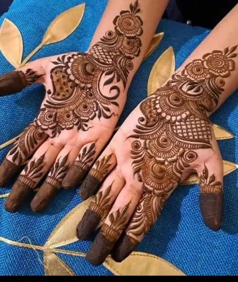 arabic bridal figure front hand mehndi design
