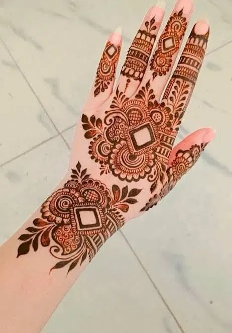 arabic indo-arabic finger mehndi design