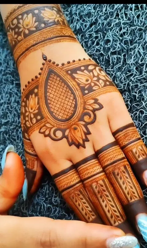 indian lotus back hand mehndi design