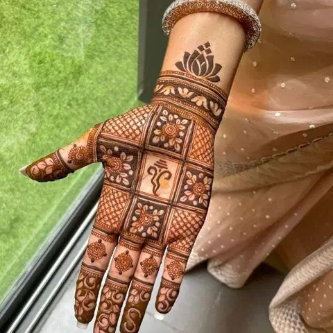 bridal indian deity front hand mehndi design