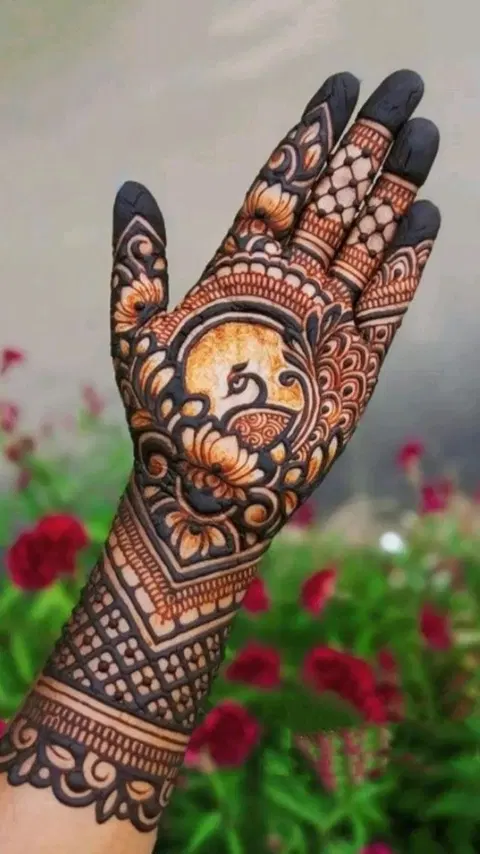 bridal indian circle front hand mehndi design