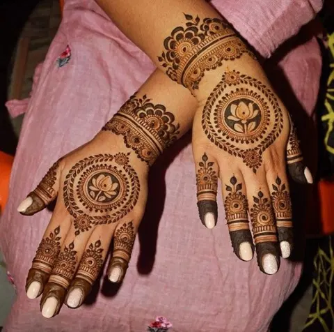 bridal indian circle arm mehndi design