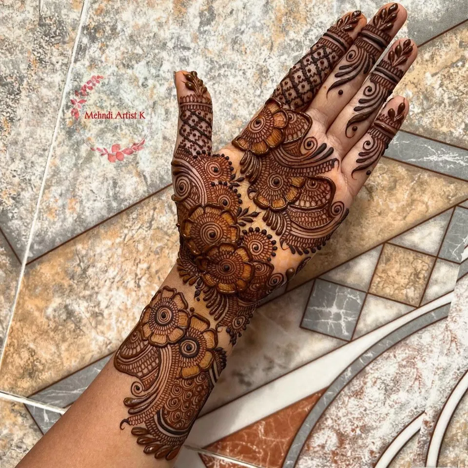 Heavy Arabic Indo-Arabic Arm Mehndi Design with Deity
