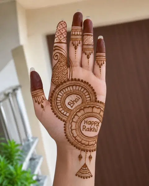 aesthetic simple circle front hand mehndi design