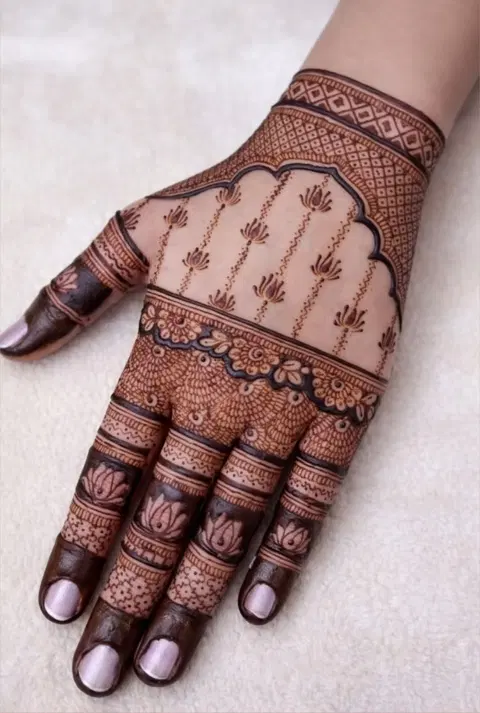 aesthetic bridal full hand mehndi design