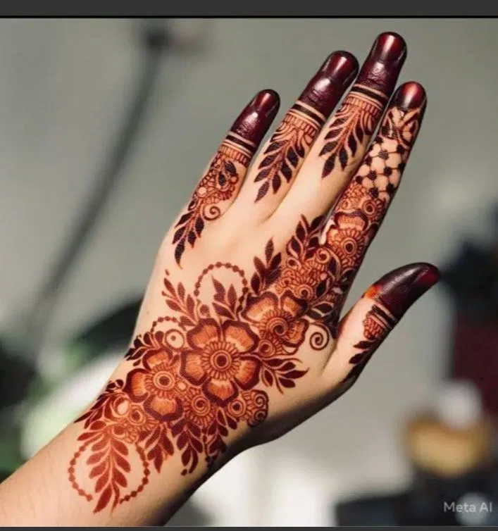 Arabic Simple Back Hand Mehndi Design with Flowers and Jaal (4)