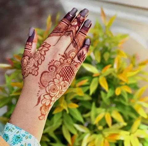arabic dubai circle back hand mehndi design
