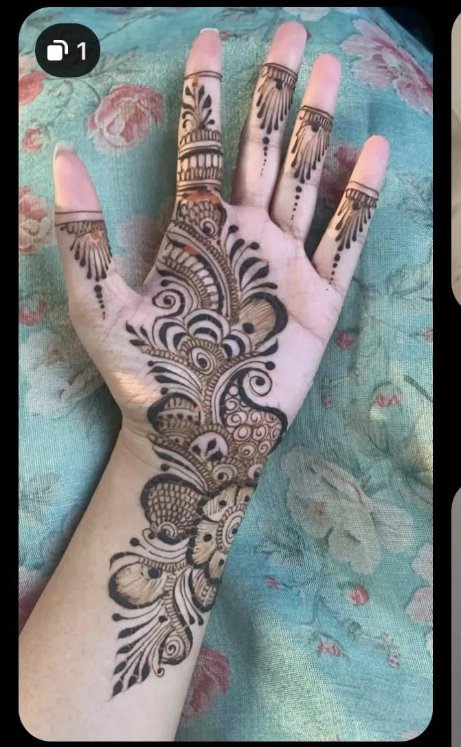 Arabic Simple Front Hand Mehndi Design with Bel (4)