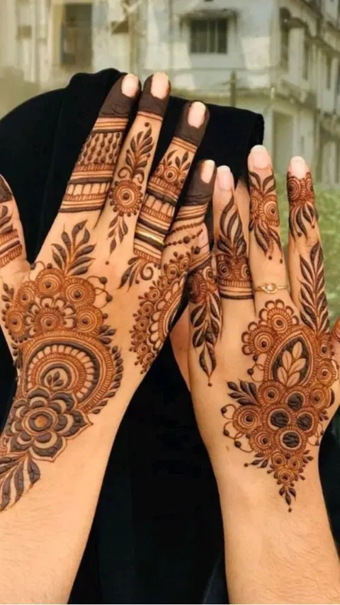 dubai simple flower back hand mehndi design