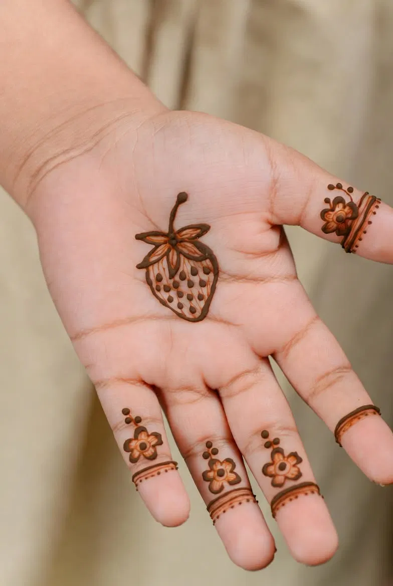 Minimal Simple Finger Mehndi Design with Jaal (2)