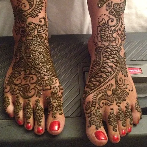 Aesthetic Bridal Foot Mehndi Design