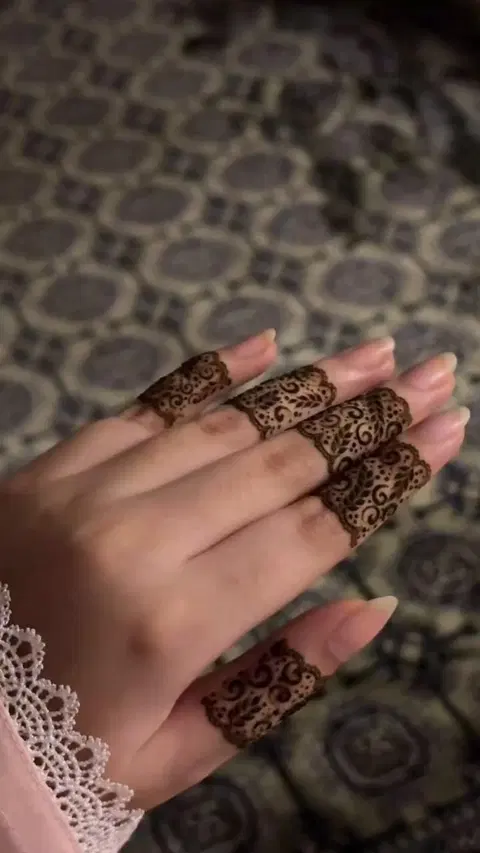 bridal simple heart back hand mehndi design