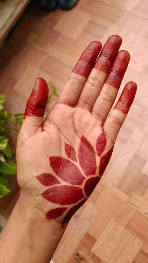 simple flower finger mehndi design