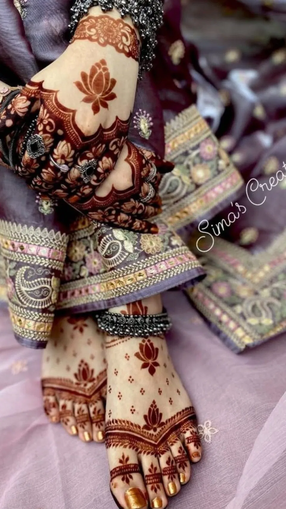 Bridal Pakistani Foot Mehndi Design with Jaal and Lotus