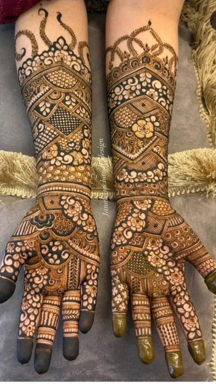 Bridal Indian Full Hand Mehndi Design with Figures and Jaal
