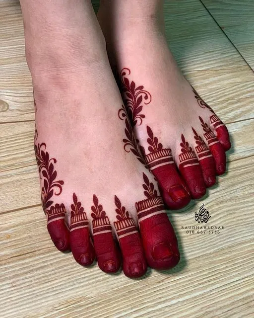Simple Back Hand Mehndi Design with Jaal (10)