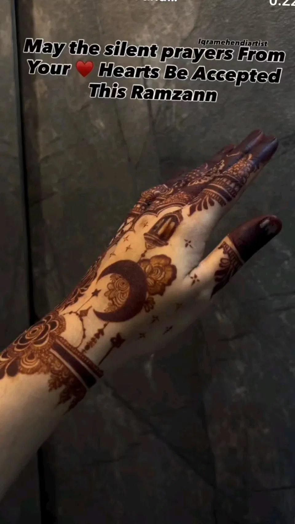 Aesthetic Arabic Back Hand Mehndi Design with Deity, Hearts and Moon for Eid