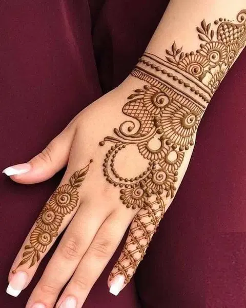 aesthetic arabic arm mehndi design