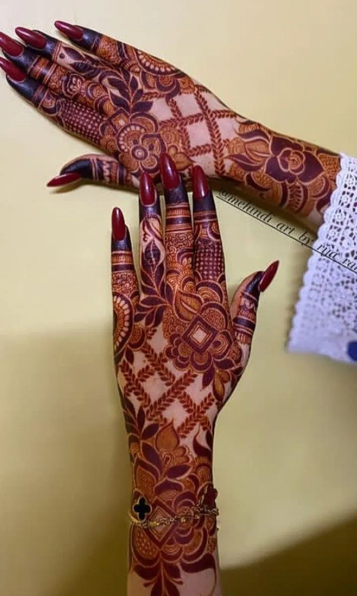 Bridal Dubai Back Hand Mehndi Design with Flowers (7)