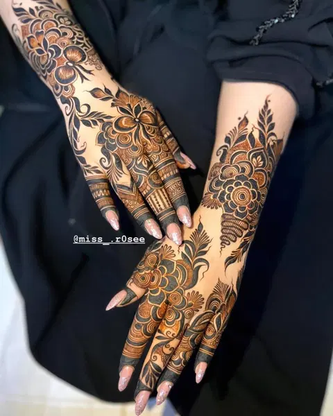arabic dubai arm mehndi design