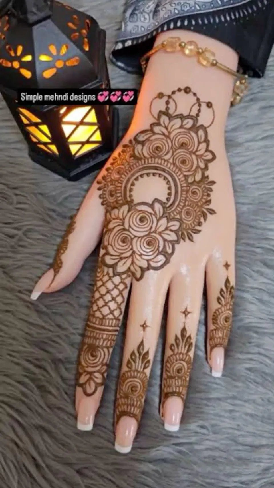 Aesthetic Arabic Back Hand Mehndi Design with Bel, Gol Tikki and Moon for Eid