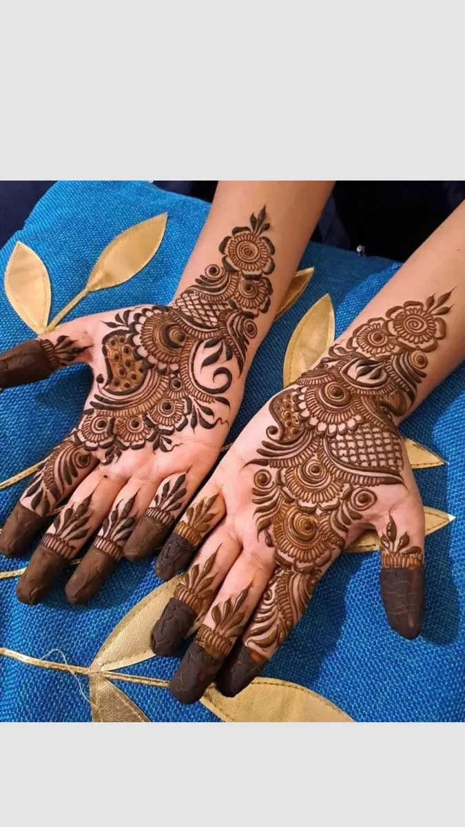 Bridal Simple Finger Mehndi Design with Bel
