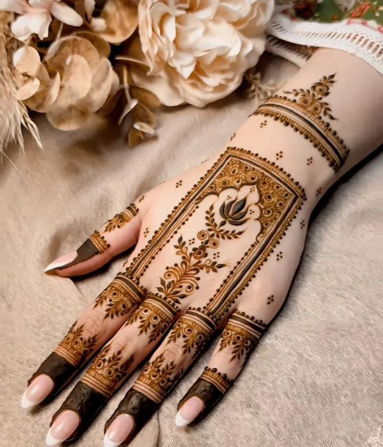Aesthetic Moroccan Back Hand Mehndi Design with Gol Tikki, Flowers and Lotus
