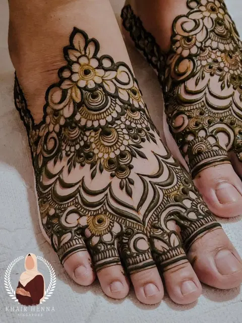 bridal pakistani flower foot mehndi design