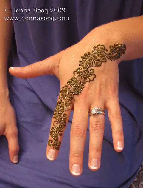 bridal indian jaal back hand mehndi design